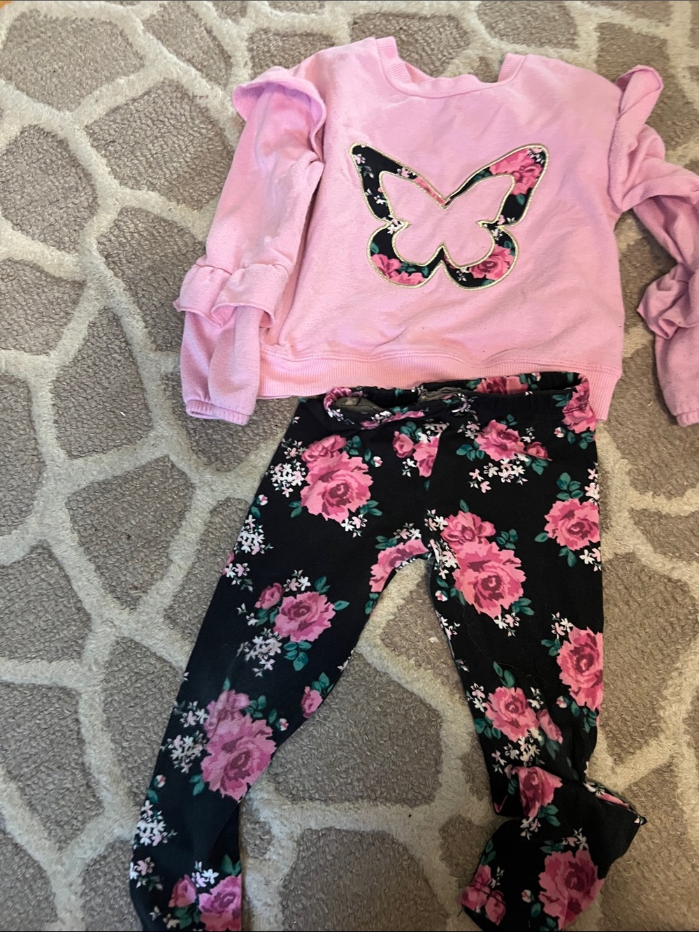 Pink Butterfly Sweatshirt and Black Floral Girls Leggings Set 4t between